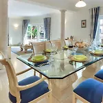 Lisianto Villa *